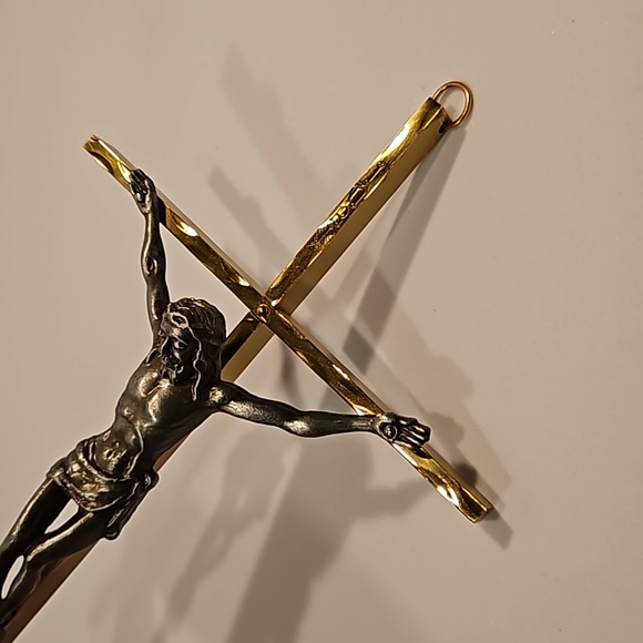 Holy Spiritual Religious Crucifix Cross in Pewter & Brass Finish (#4) - Picture 13 of 14